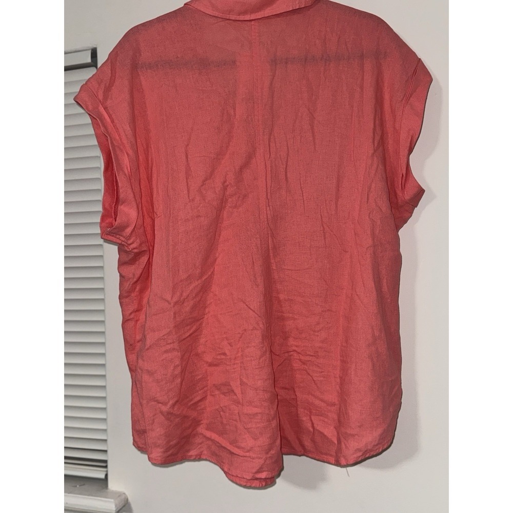 Isabel Maternity - Short Sleeve Linen Button-Up Maternity Shirt- XS - Picture 9 of 10